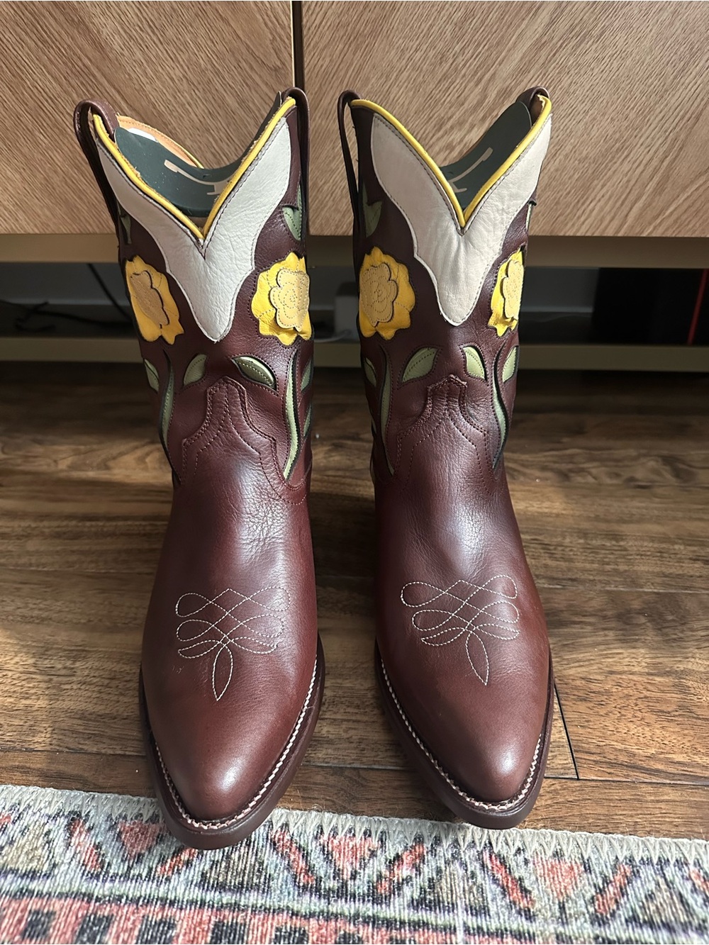 Tecovas women’s Jolene size 11.